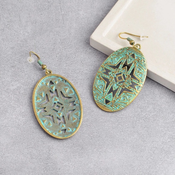 Oval Dangle Earrings - Picture 4 of 4